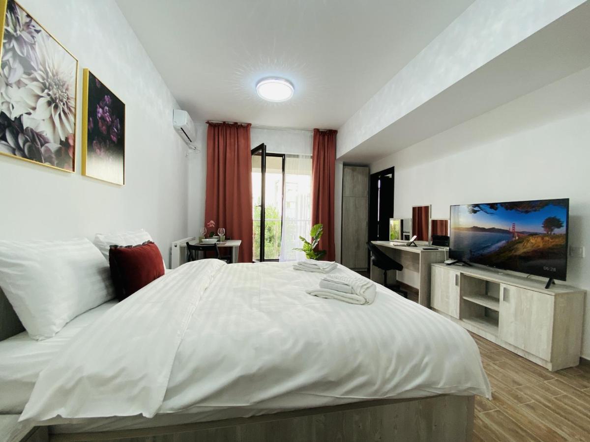 New City Studios With Balcony Bucharest Exterior photo